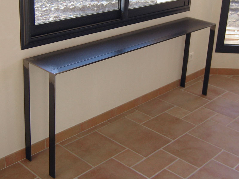 Console-1