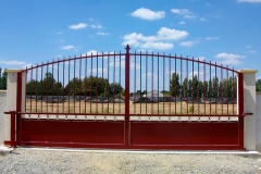portail-tradition-barreaux-rouge-1